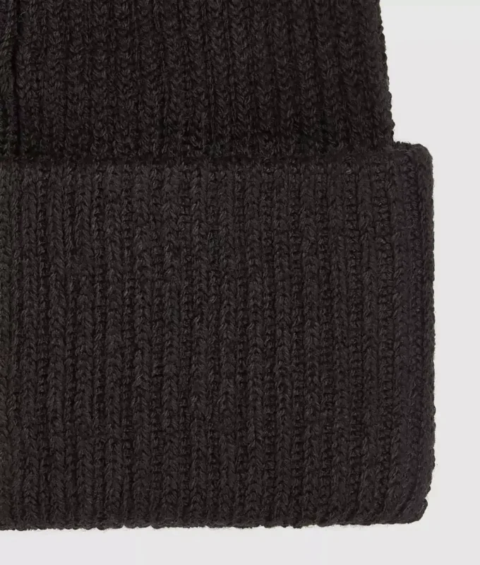 Lang hue med logo-patch