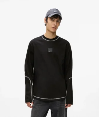 Langærmet T-shirt med kontrastsyninger