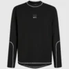 Langærmet T-shirt med kontrastsyninger