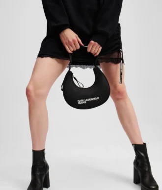 Logo nylon skuldertaske med månesilhuet