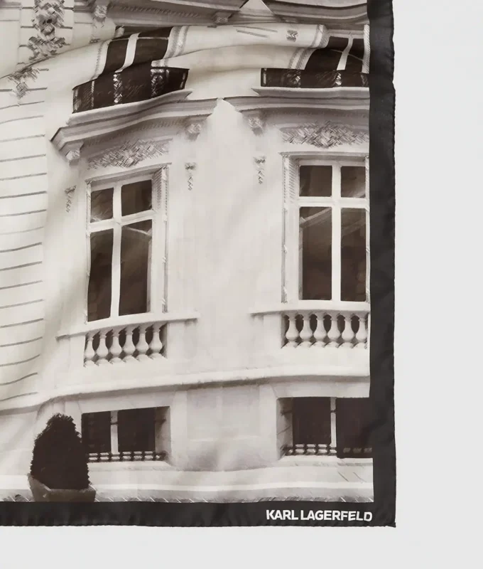 Maison de Karl silketørklæde