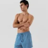 METALLISKE LOGO-SHORTS
