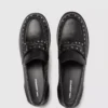 Mia loafers med nitter