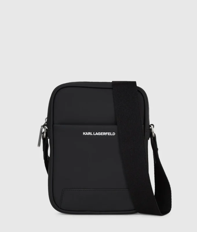 Minimalistisk crossbody-taske med logo