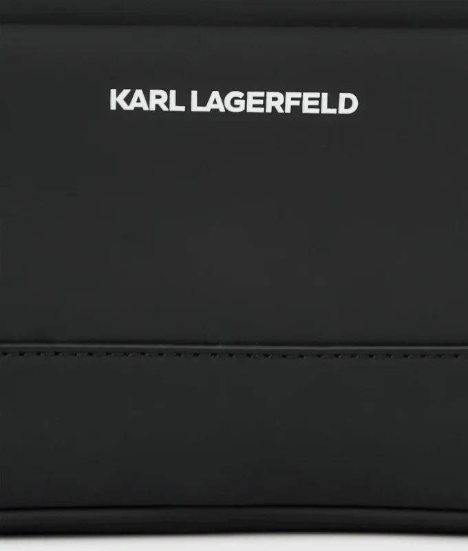 Minimalistisk kamerataske med logo