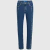 Mom jeans med nitter
