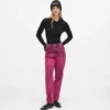 Mom jeans med spraymaling