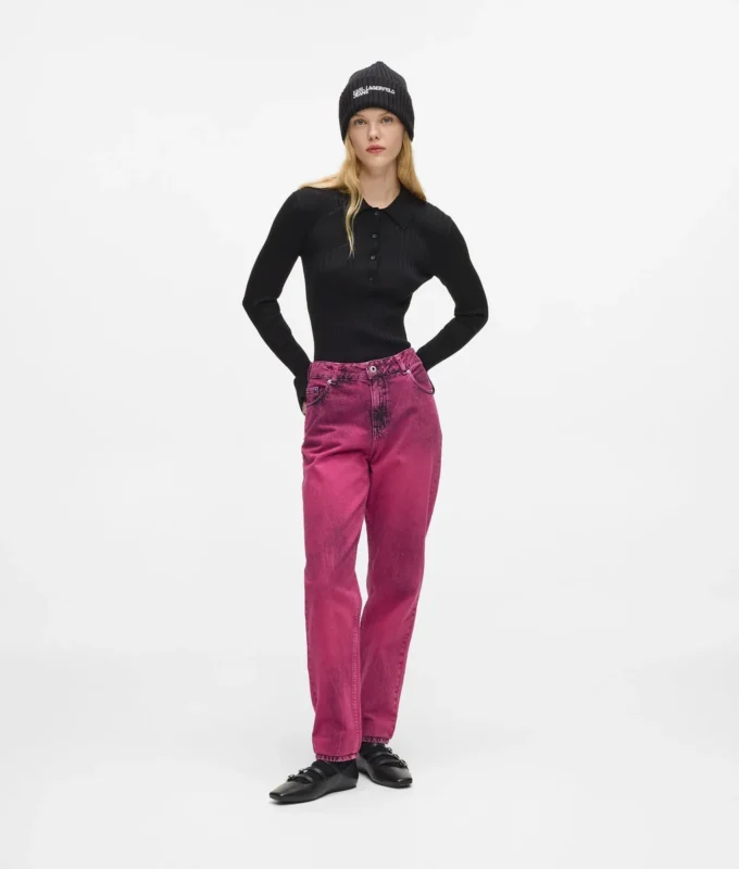 Mom jeans med spraymaling