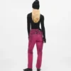 Mom jeans med spraymaling
