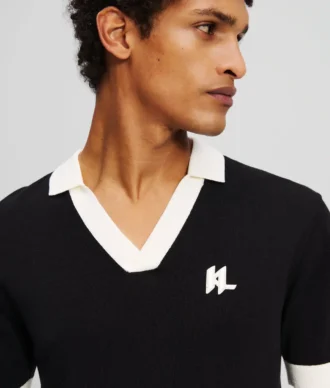 MONOGRAM STRIKKET POLO