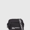 Nylon crossbody-taske med logo