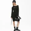 Off-shoulder kjole med snøre