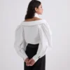 OFF-SHOULDER SKJORTE