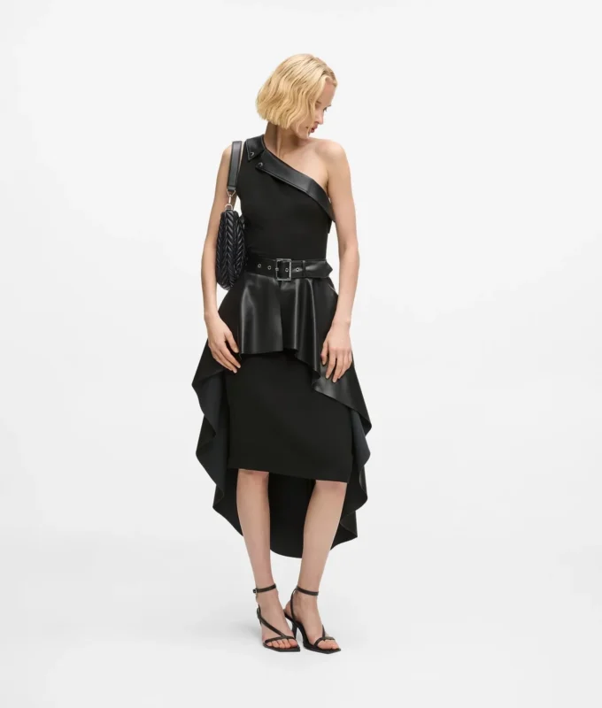 One-shoulder biker-kjole