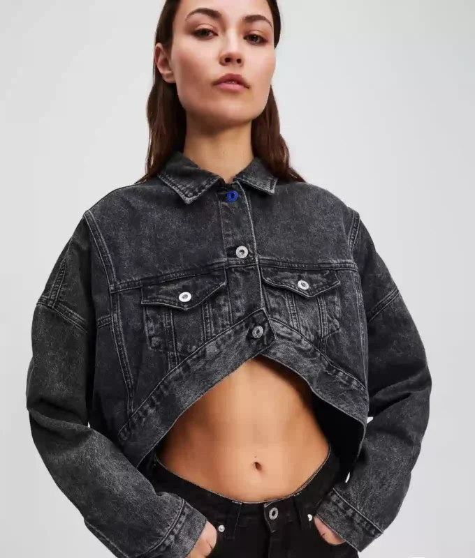 OVERSIZED CROPPED DENIMJAKKE