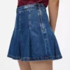 Plisseret mini-nederdel i denim