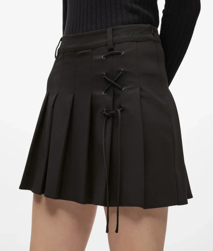 Plisseret miniskirt med bindebånd