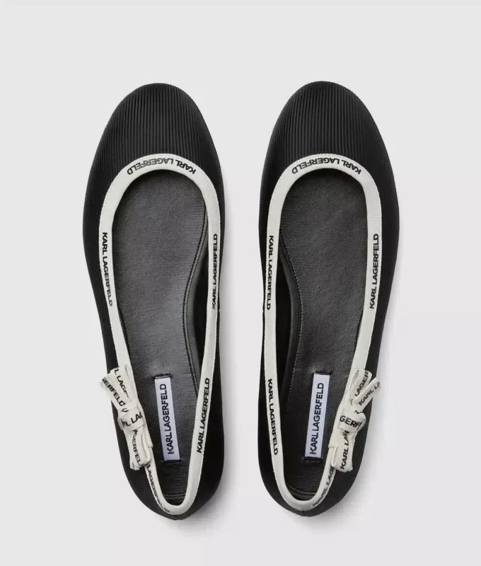 Pumps med båndkrave