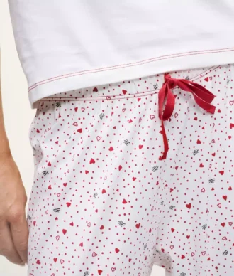Pyjamasæt med hjerteprint