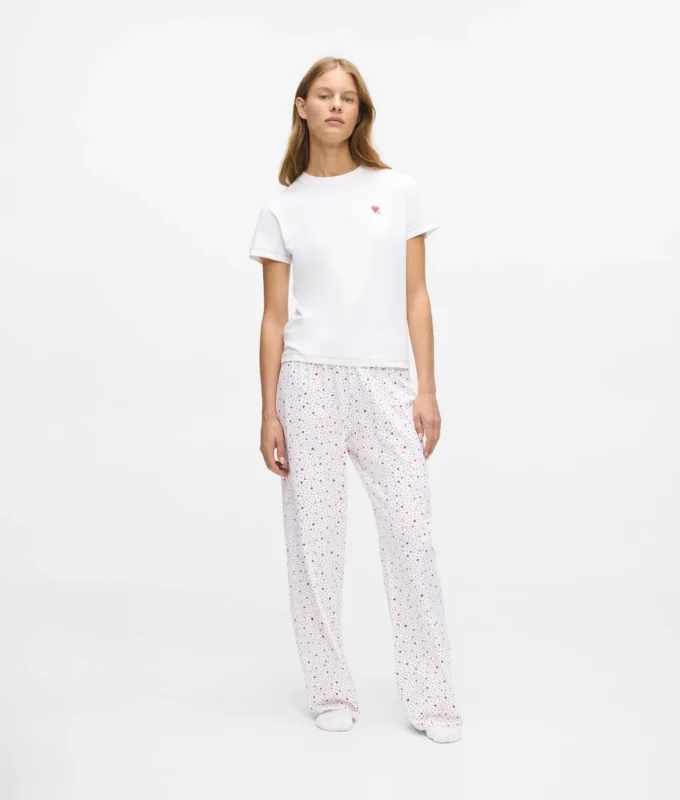 Pyjamasæt med hjerteprint