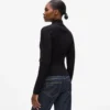Ribstrikket cardigan