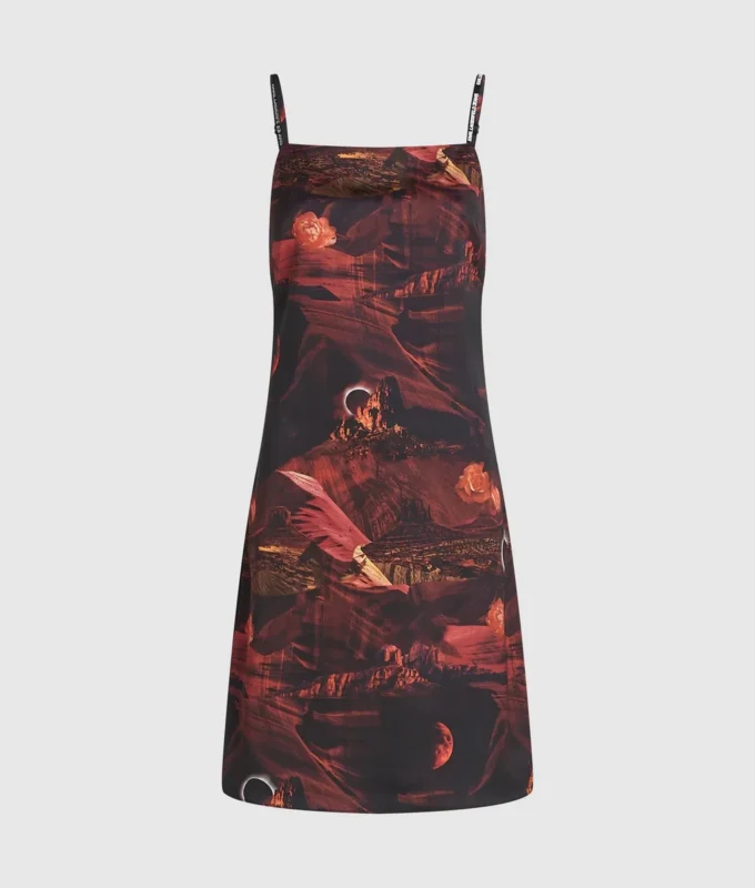 Satin-kjole med print overalt