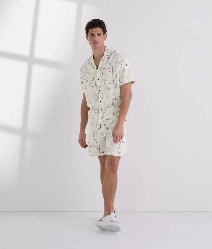 SHORTS MED ALL-OVER-PRINT