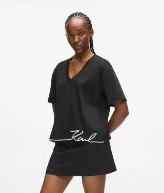Signatur-T-shirt med V-hals