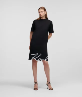 SIGNATURE HEM T-SHIRT-KJOLE