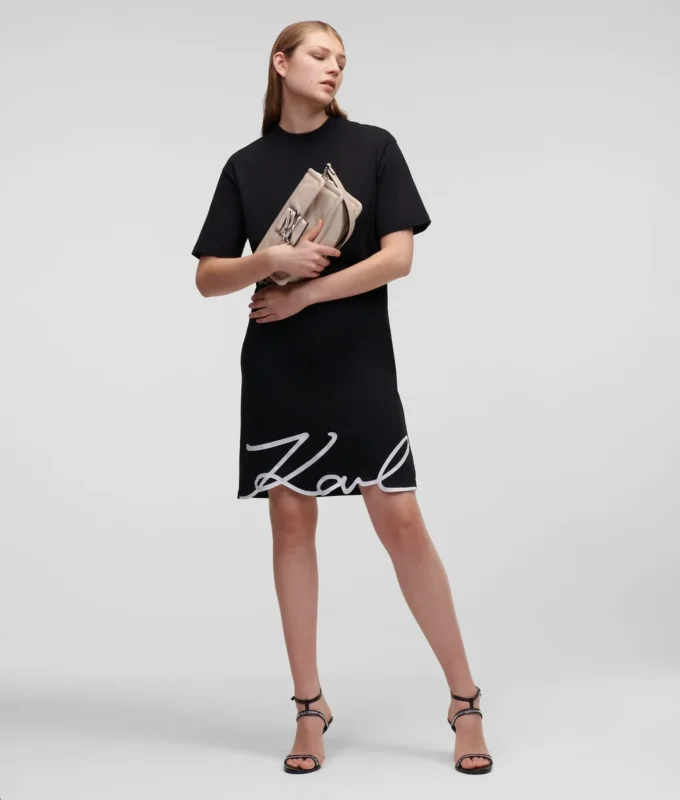 SIGNATURE HEM T-SHIRT-KJOLE