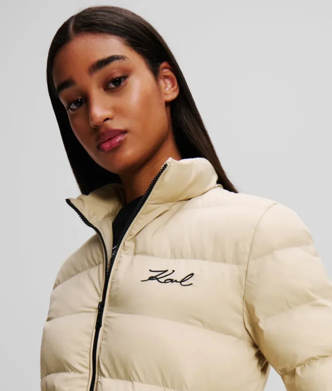 SIGNATURE PUFFER JAKKE