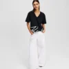 SIGNATURE V-NECK T-SHIRT