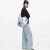 Stor hobo-taske i højglans denim