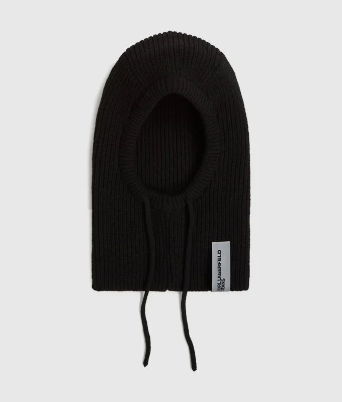 Strikket balaclava