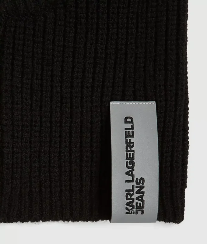 Strikket balaclava