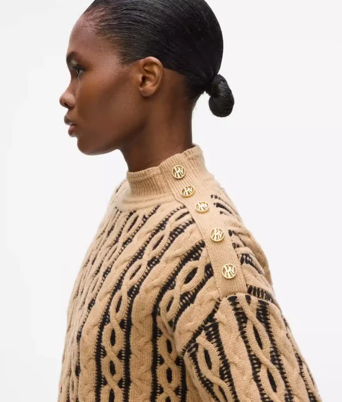 Strikket sweater med høj hals