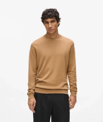 Strikket sweater med rund hals