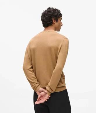 Strikket sweater med rund hals