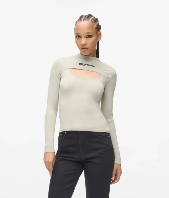 Sweater med udskæring