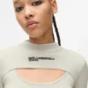 Sweater med udskæring