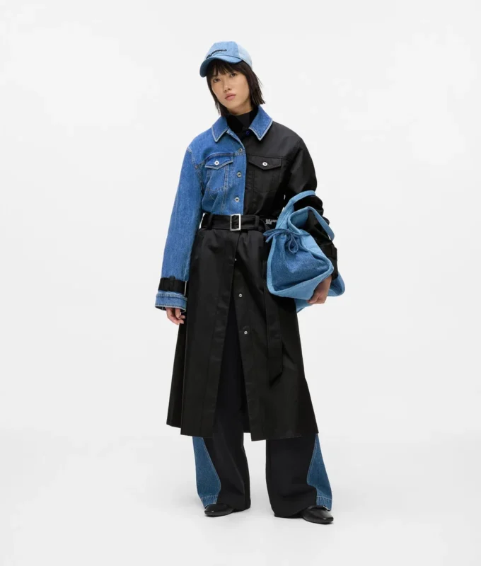 Trenchcoat med denimpaneler