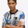 T-shirt med all-over malingseffekt