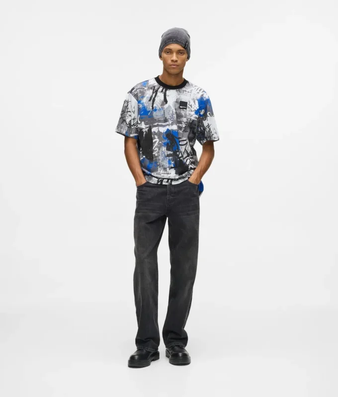 T-shirt med all-over malingseffekt