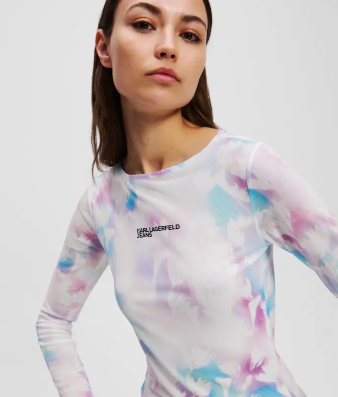 T-SHIRT MED BLOMSTERMØNSTER