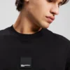 T-SHIRT MED GRAFIK