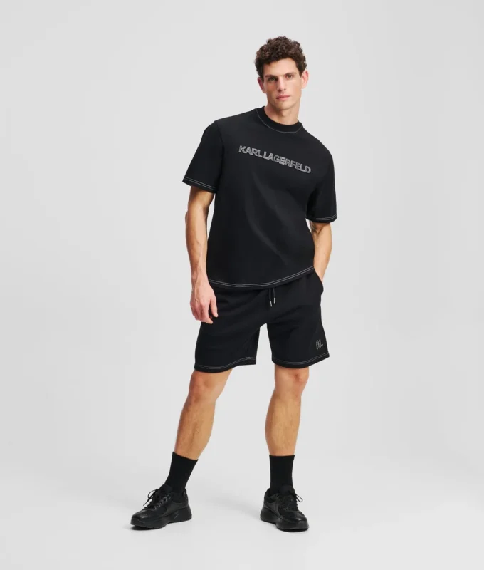 T-SHIRT MED KONTRASTSTING