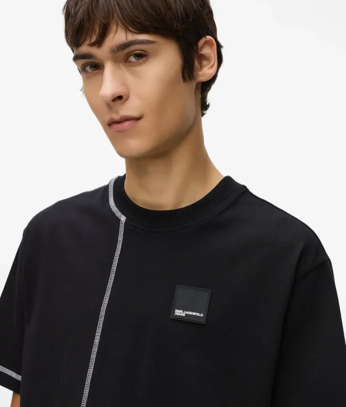 T-shirt med kontrastsyninger