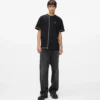 T-shirt med kontrastsyninger