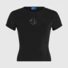 T-shirt med monogram og nitter