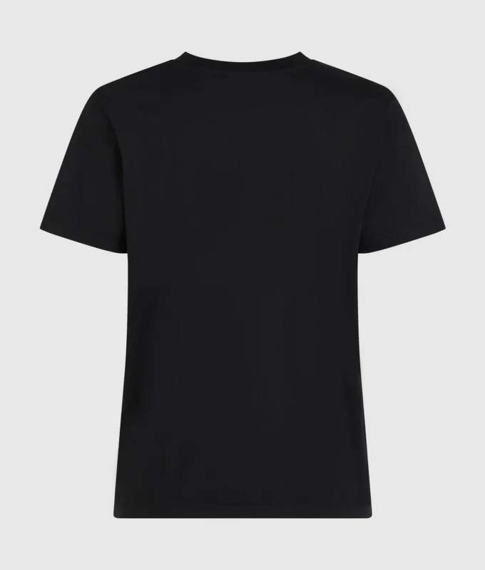 T-shirt med nitter og signatur